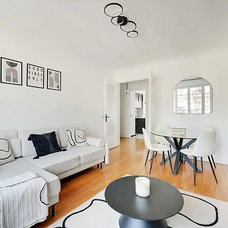 Modern - 1br-4p- Saint-Mandé